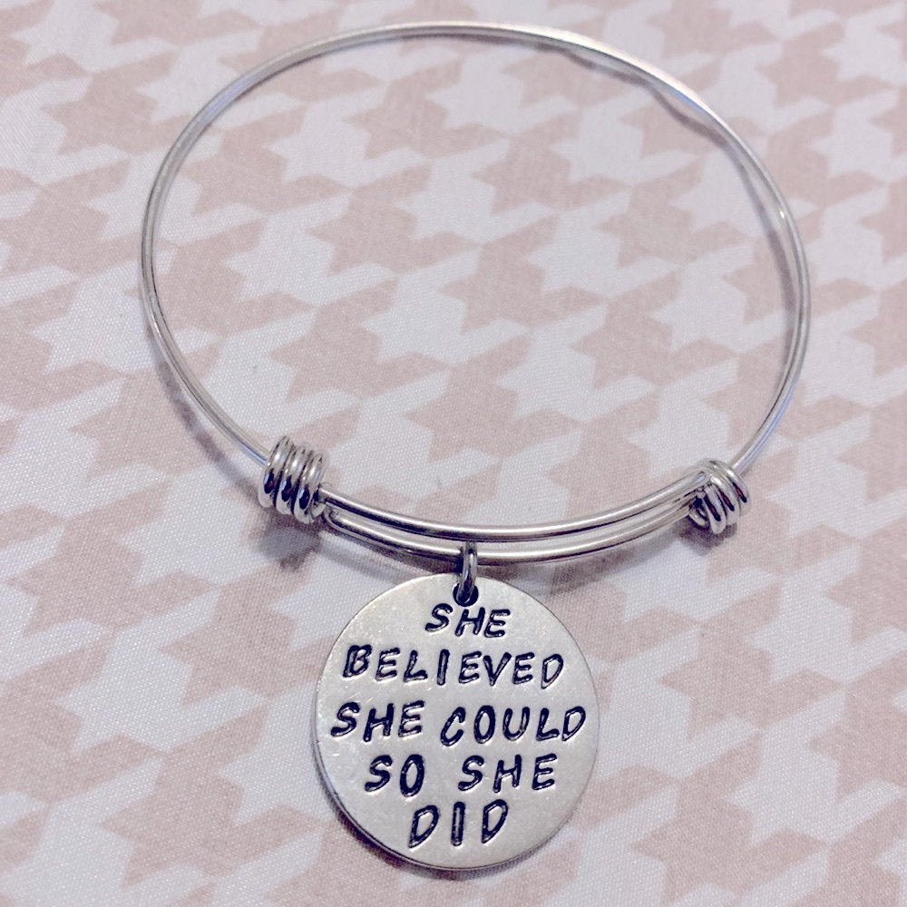 Set of 3 inspirational bangle bracelets. Silver. - Picture 4 of 4